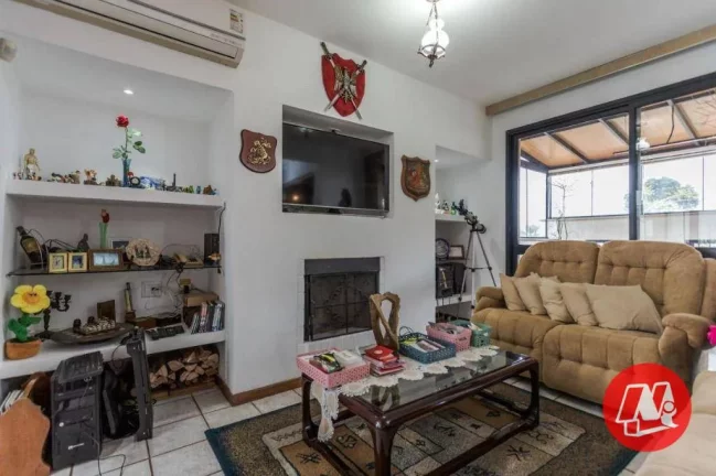 Imagem Cobertura Triplex no coração do Petrópolis – conforto, espaço e vista incrível