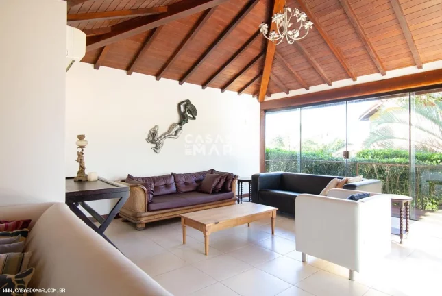 Imagem Casa em Condomínio para Temporada em Armação dos Búzios / RJ no bairro Forno