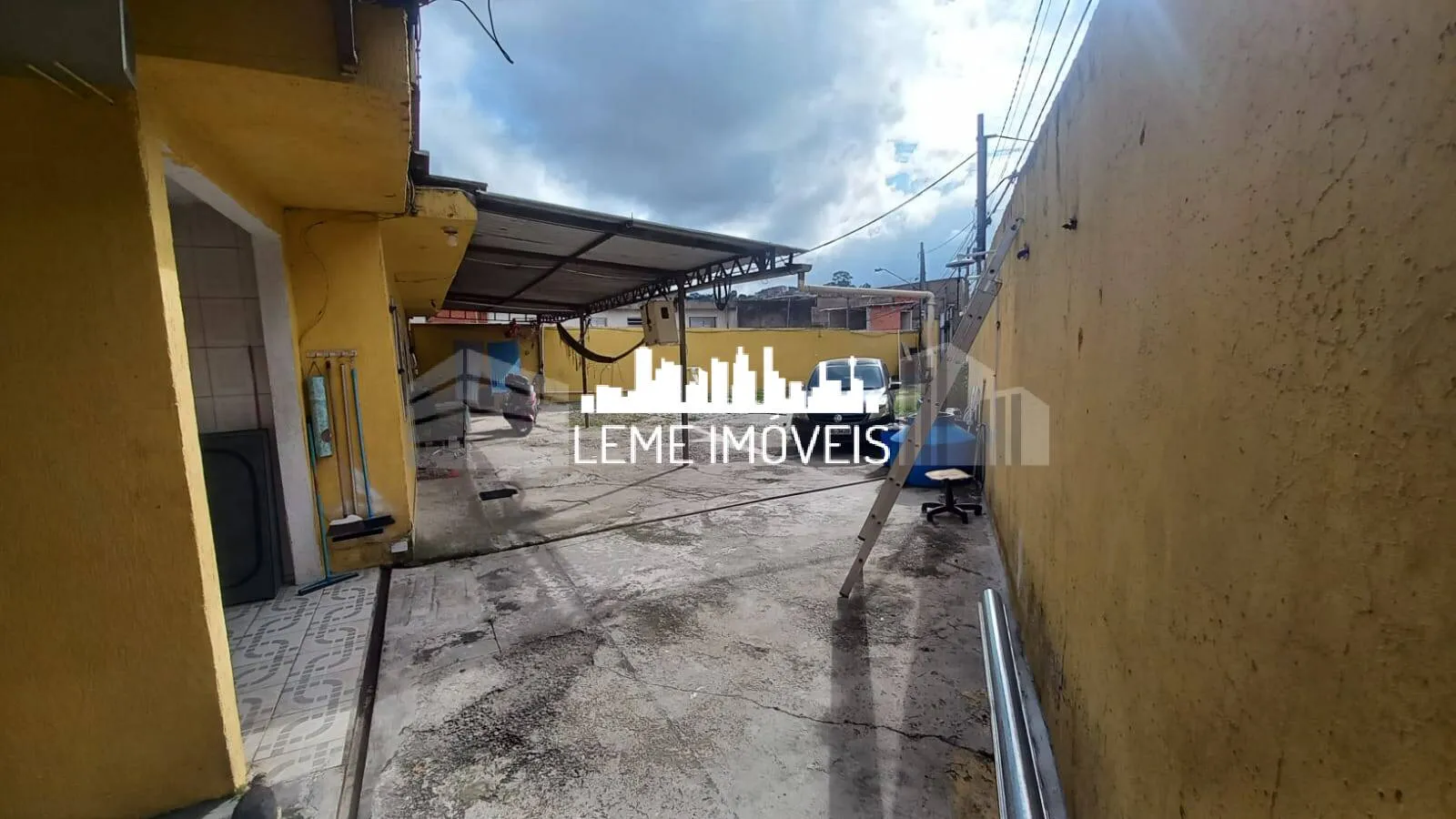 Imagem CASA TÉRREA EM TERRENO MEDINDO 340,00M² COM ESCRITURA!!!