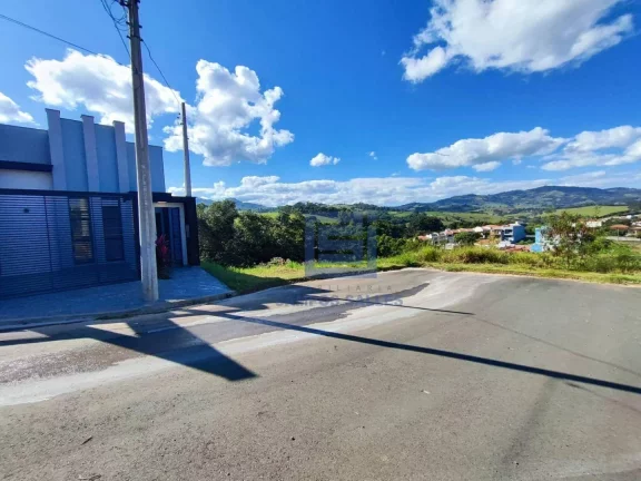 Imagem Casa com 3 dormitórios para alugar por R$ 3.150,00/mês - Nova Araújo - Socorro/SP