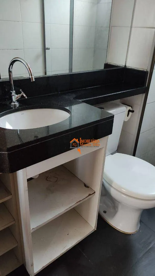 Imagem Apartamento com 2 dormitórios à venda, 46 m² por R$ 250.000,00 - Água Chata - Guarulhos/SP