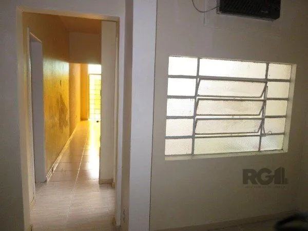 Imagem Edifício (prédio) com 03 apartamentos de 01 dormitório no Bairro Auxiliadora