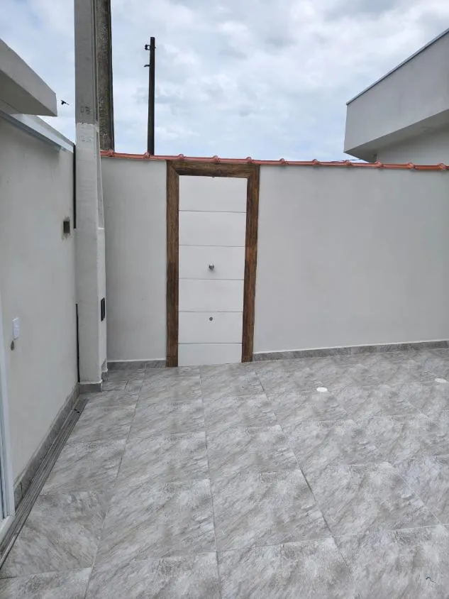 Imagem CASA NOVA COM PISCINA LADO PRAIA 2 DORM A VENDA EM ITANHAEM FINANCIAMENTO BANCARIO