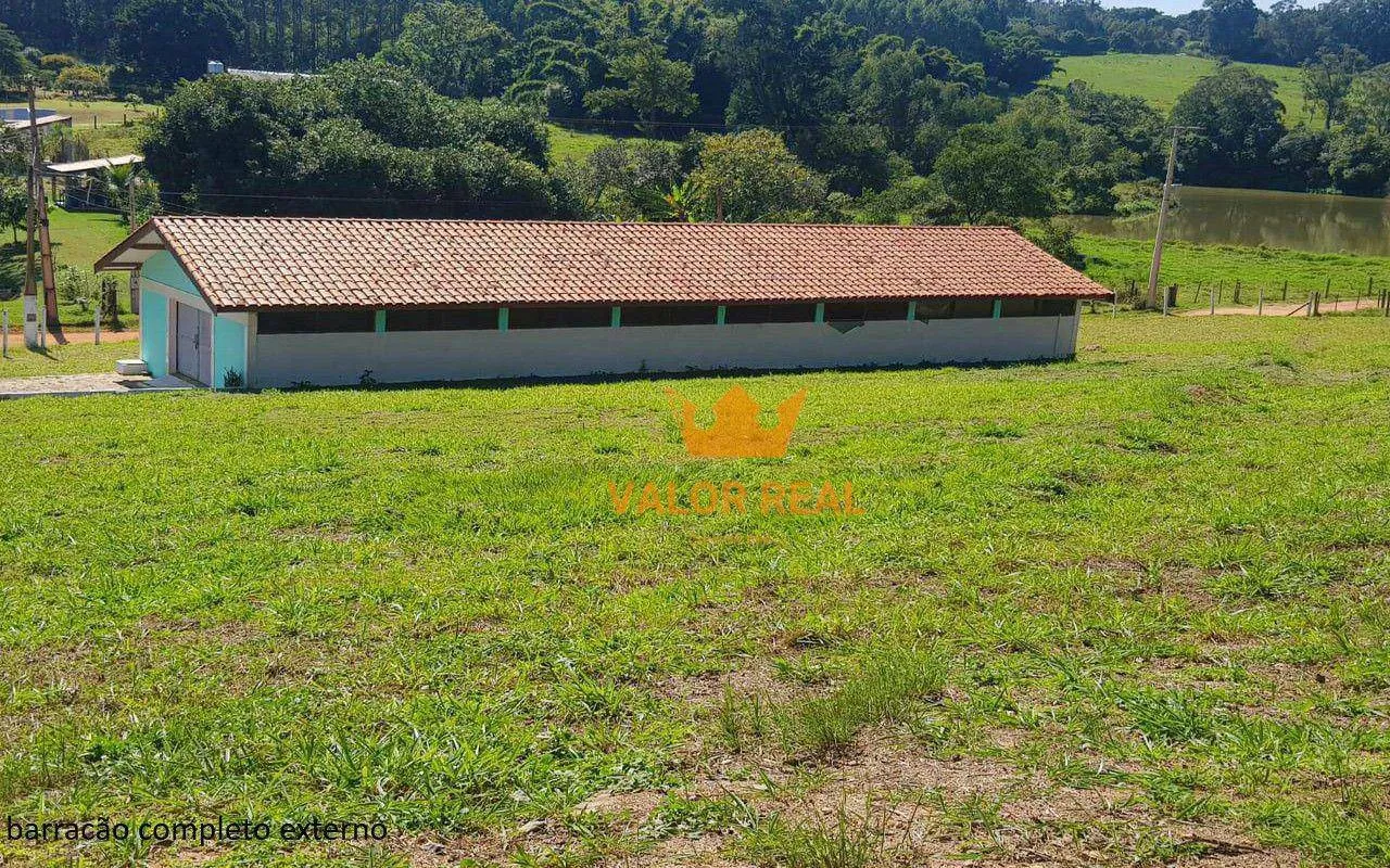 Imagem Sítio à Venda em Itu - SP | 16.600 m² | Estrutura Completa. Casas + Barracoes + Nascente