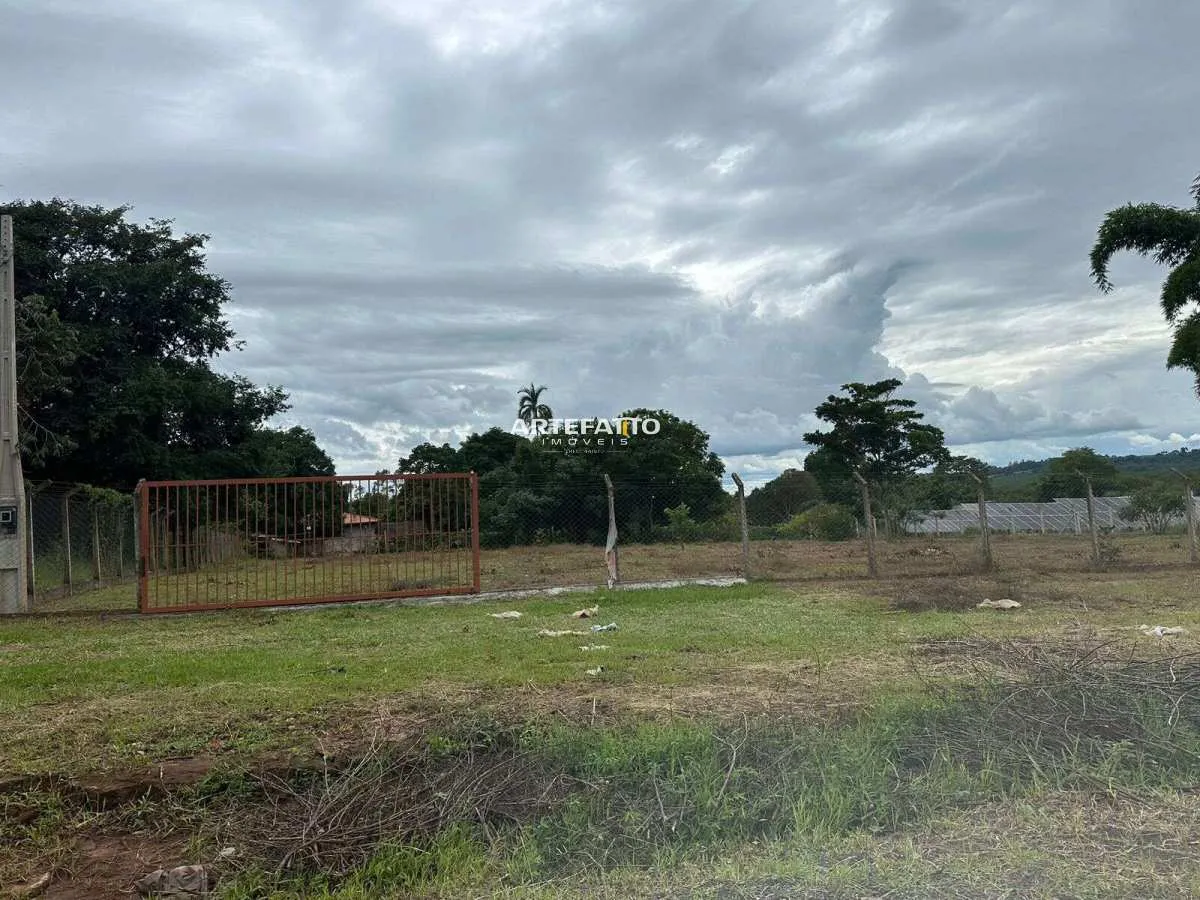 Imagem Terreno à venda em Cristais Paulista, Centro, 3093m2