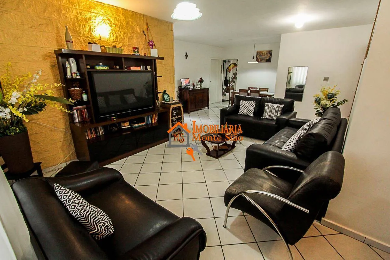 Imagem Sobrado com 4 dormitórios à venda, 178 m² por R$ 750.000,00 - Jardim Santa Mena - Guarulhos/SP