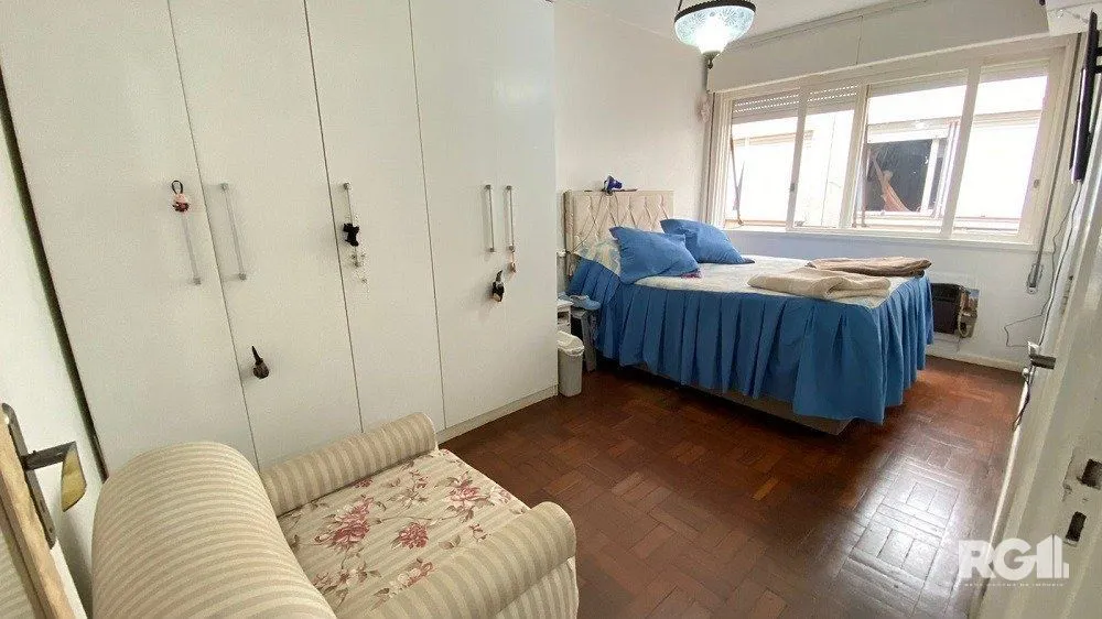Imagem Apartamento à venda no Menino Deus, com 3 quartos (sendo 1 suíte), 3 banheiros, 1 vaga de garagem.- Cód. RP390226