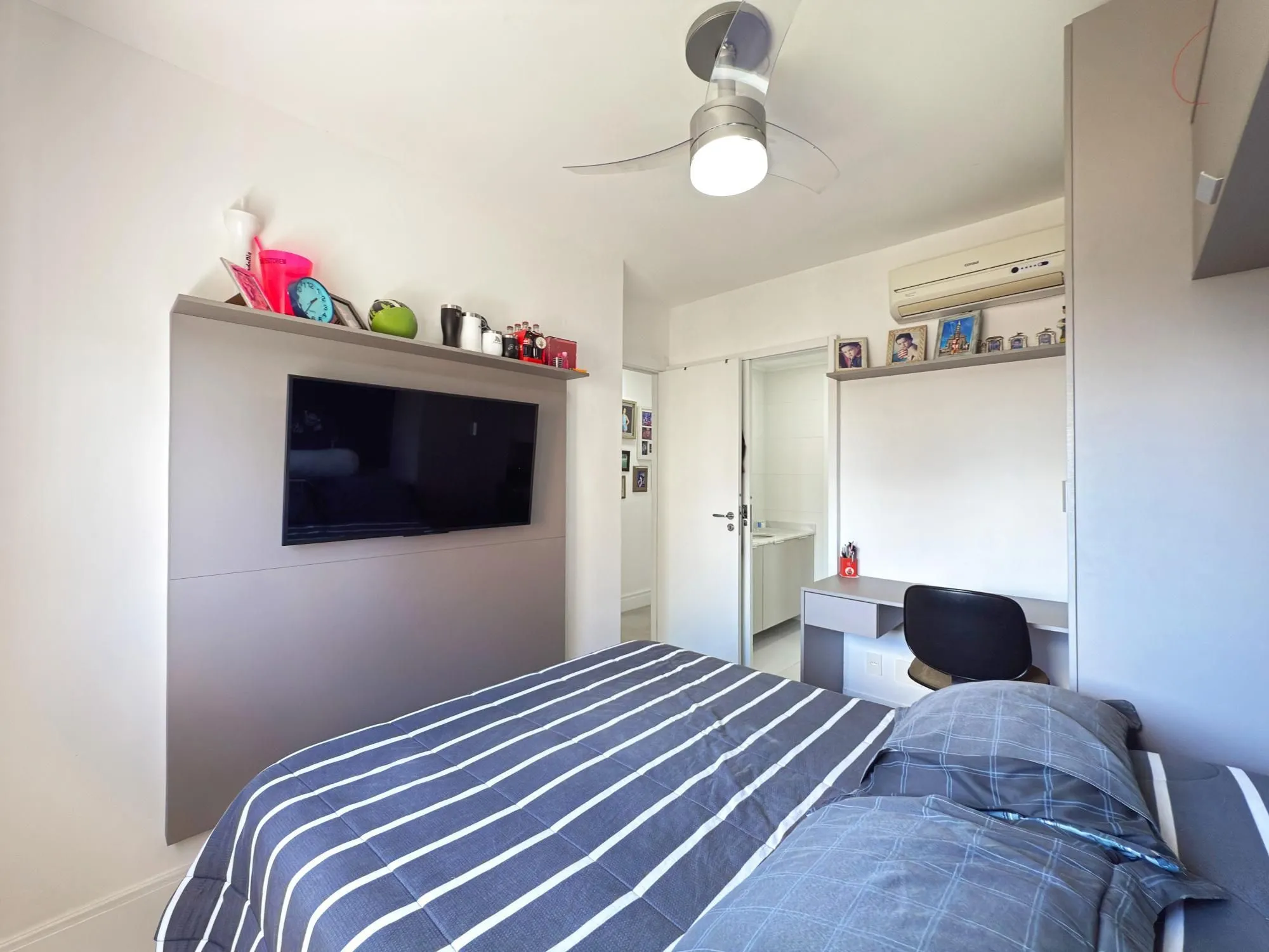 Imagem Apartamento 03 Suítes bairro Cristal, 88,97m² de área privativa, semimobiliada e 02 vagas de garagens cobertas.