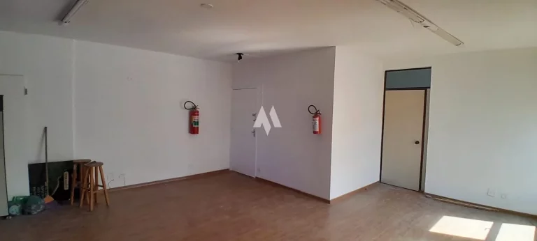 Imagem Sala Comercial em Ponto Estratégico na Ana Costa na Vila Mathias