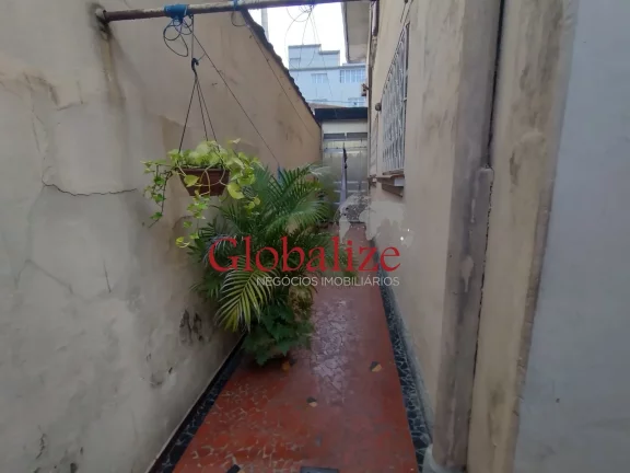 Imagem Sobrado à venda com 3 dormitórios e 1 vaga no bairro do Macuco em Santos por R$ 850.000,00