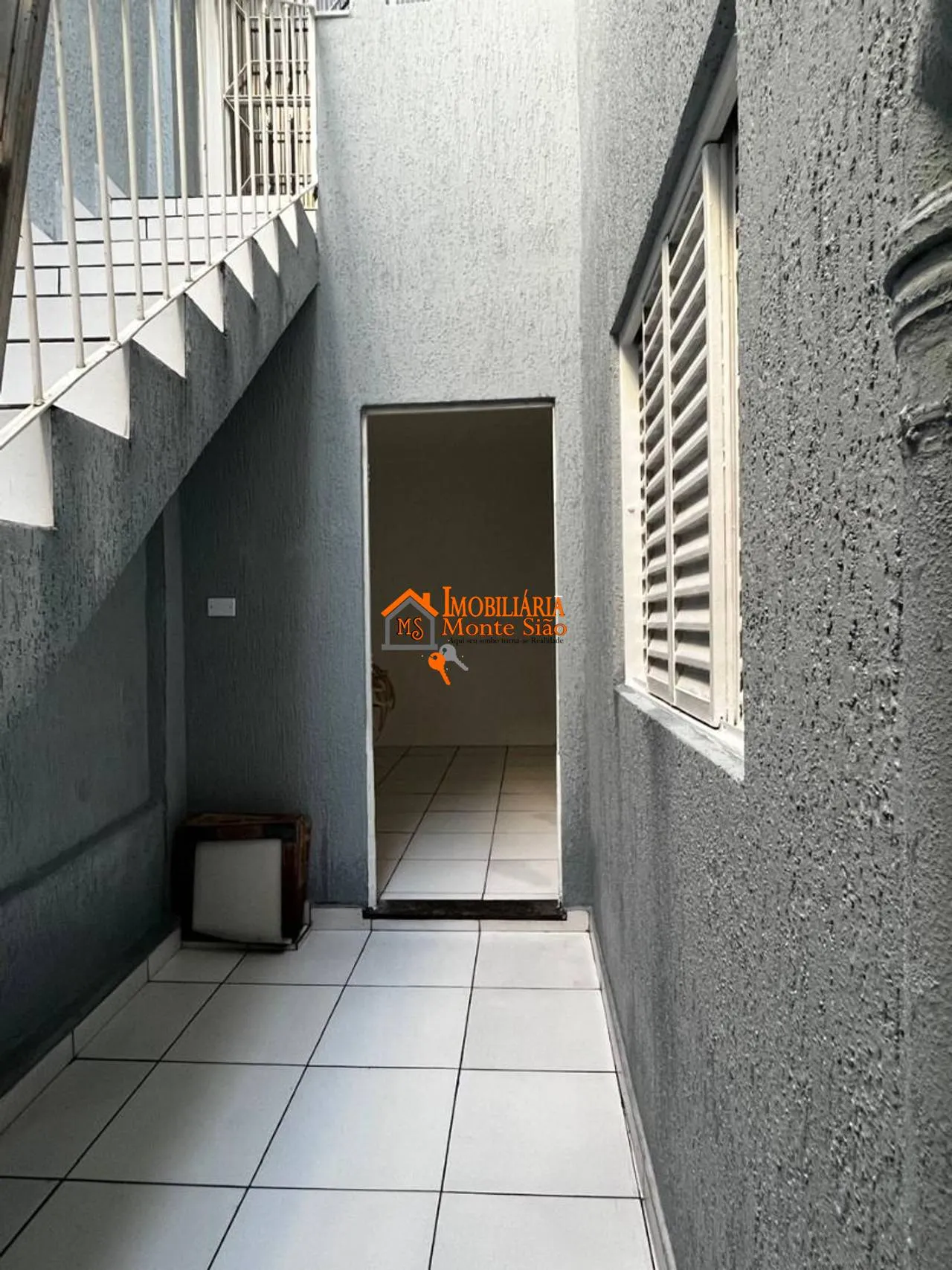 Imagem Sobrado com 4 dormitórios à venda, 238 m² por R$ 640.000,00 - Vila Galvão - Guarulhos/SP