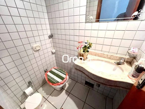 Imagem Sobrado à venda, 247 m² por R$ 1.100.000,00 - Jardim América - Goiânia/GO