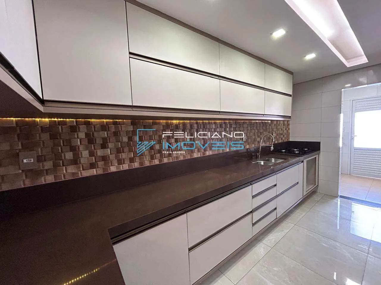 Imagem Apartamento com 3 quartos, Canto do Forte, Praia Grande - R$ 1.2 mi, Cod: 4336