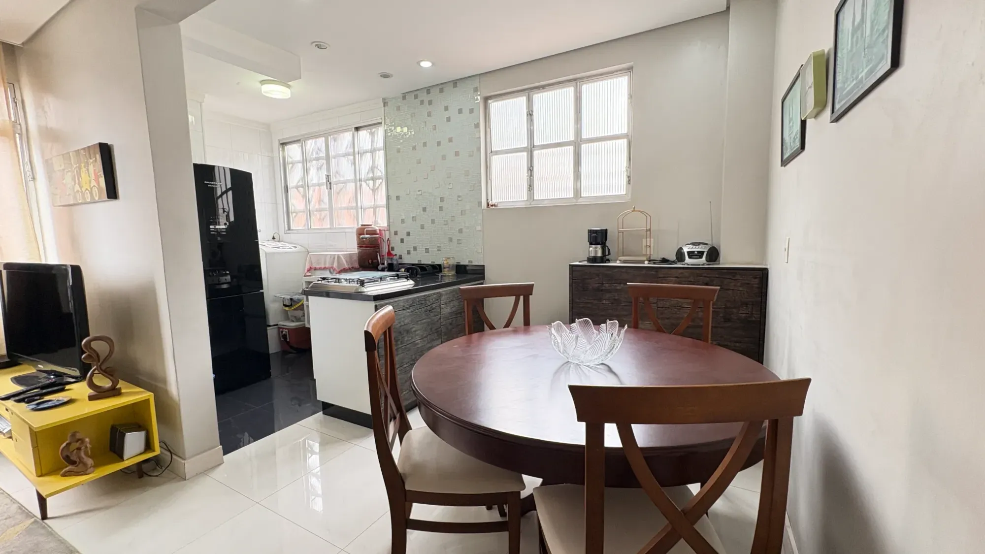 Imagem Apartamento com 2 Quartos à Venda, 70 m² em Embaré - Santos