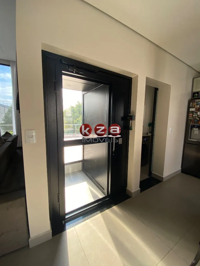 Imagem Magnífica Casa à Venda e Permuta em Valinhos-SP, Condomínio Vila do Sol: 3 Suítes, 3 Salas, 4 Vagas, 206 m²!