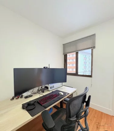 Imagem Apartamento situado em área nobre do centro, em localização privilegiada em Florianópolis! Próx...