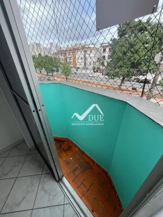 Imagem Apartamento com 2 quartos um deles suite, vaga demarcada de frente com vista livre e duas sacadas à venda, 76 m² por R$ 350.000 - Estuário - Santos/SP