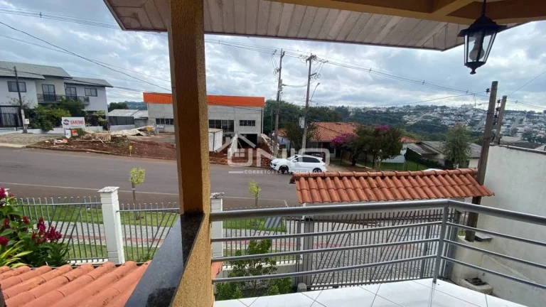 Imagem Sobrado Suíte + 02 Quartos Santa Terezinha