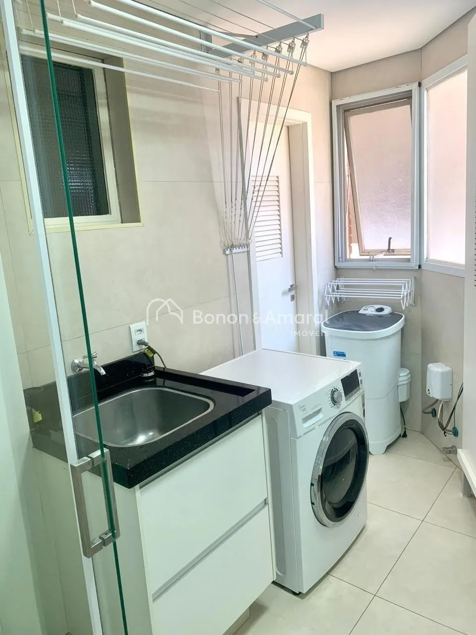 Imagem Apartamento a venda no Cambuí, 3 aurtos, 2 suítes, 105 m² em Campinas