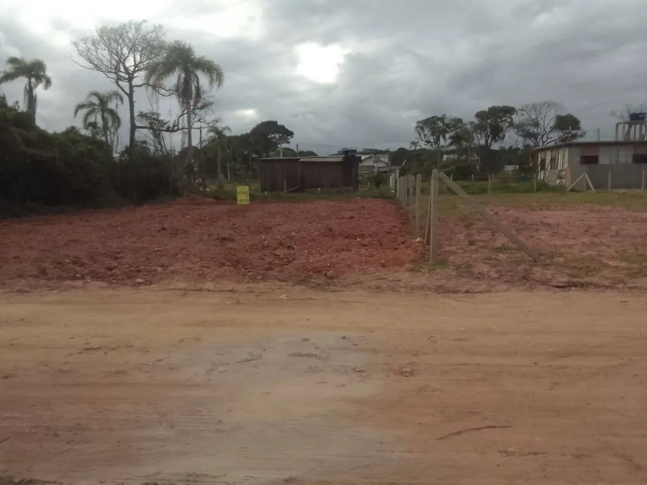 Imagem Vendo lote na praia do Erwino