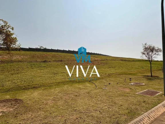 Imagem Terreno com 1.347m² por R$1.365.150,00 - Cond. Entre Verdes - Campinas/SP