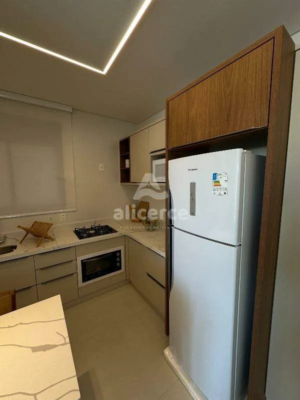 Imagem Apartamento à venda com 2 quartos 1 suíte, 59,49m² em Coqueiros Florianópolis
