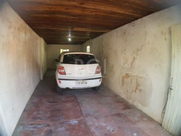 Imagem Casa para Venda - 252m², 3 dormitórios, 2 vagas - Belém Novo