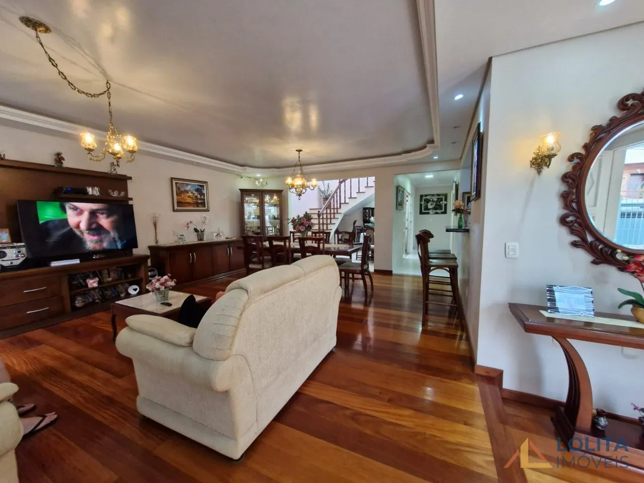 Imagem CASA À VENDA COM 2 SUÍTES NA TRINDADE, FLORIANÓPOLIS/SC