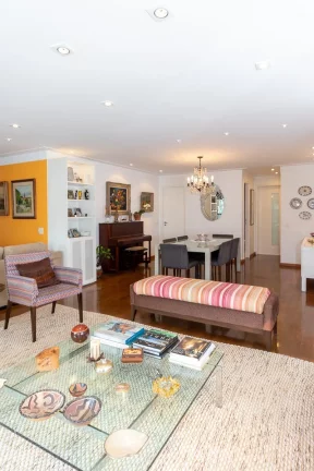 Imagem Apartamento à venda em São Paulo, Vila Nova Conceição, com 3 quartos, 161m2