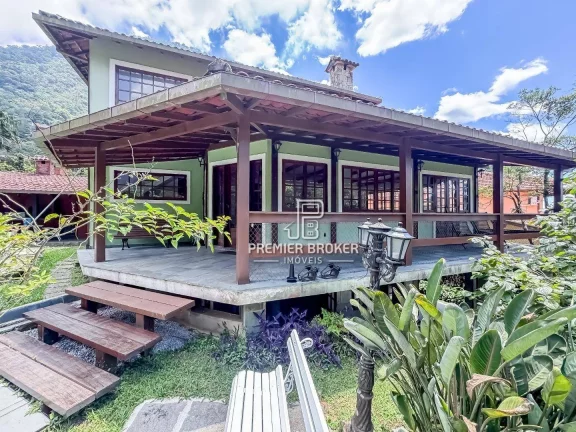 Foto do imóvel Casa à venda, 312 m² por R$ 1.480.000,00 - Comary - Teresópolis/RJ