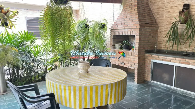 Imagem Casa em excelente localização em corredor comercial