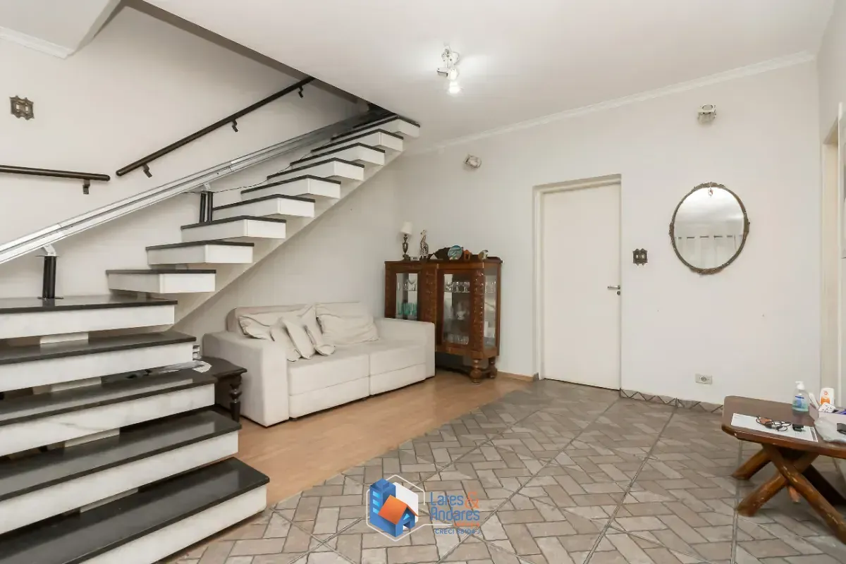 Imagem Casa para venda em Vila Maria Baixa com 3 quartos, sendo 1 suíte, 264m²