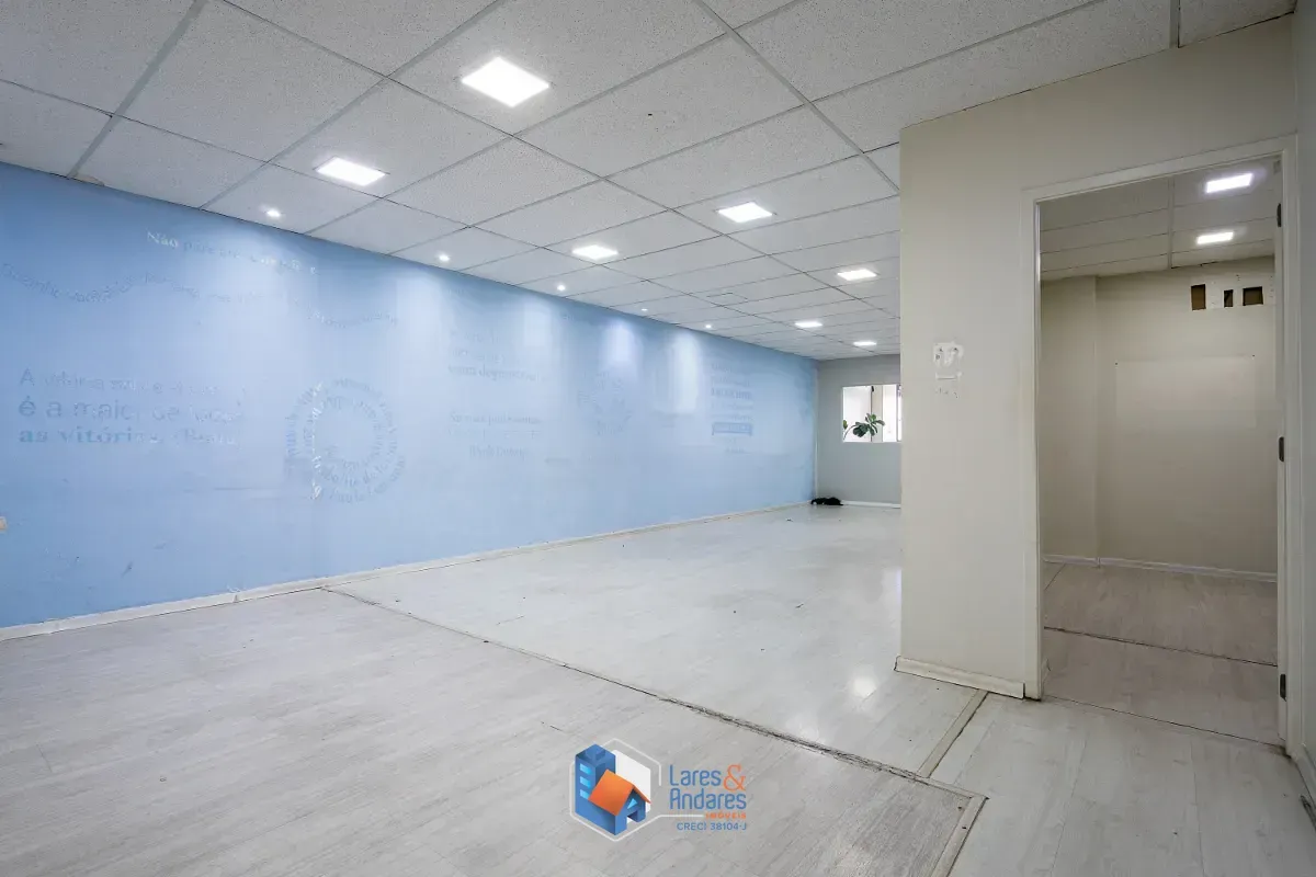Imagem Casa comercial para venda em Cambuci, 619m²
