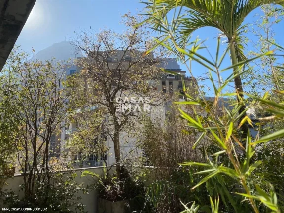 Imagem Cobertura de luxo à venda na Lagoa, Rio de Janeiro-RJ: 4 quartos, 2 suítes, 4 banheiros, 3 vagas de garagem, 240 m².