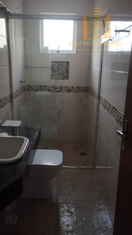 Imagem Sobrado 132m² com Churrasqueira e Varanda - Vila Nair