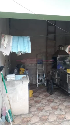 Imagem Casa com 3 dormitórios, 2 banheiros