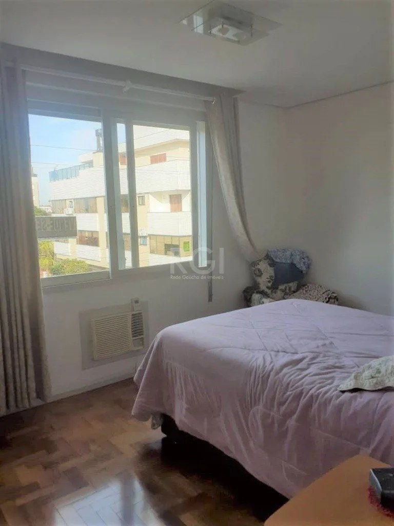 Imagem Apartamento no bairro Vila Ipiranga de 2 dormitórios e 2 vagas DESOCUPADO