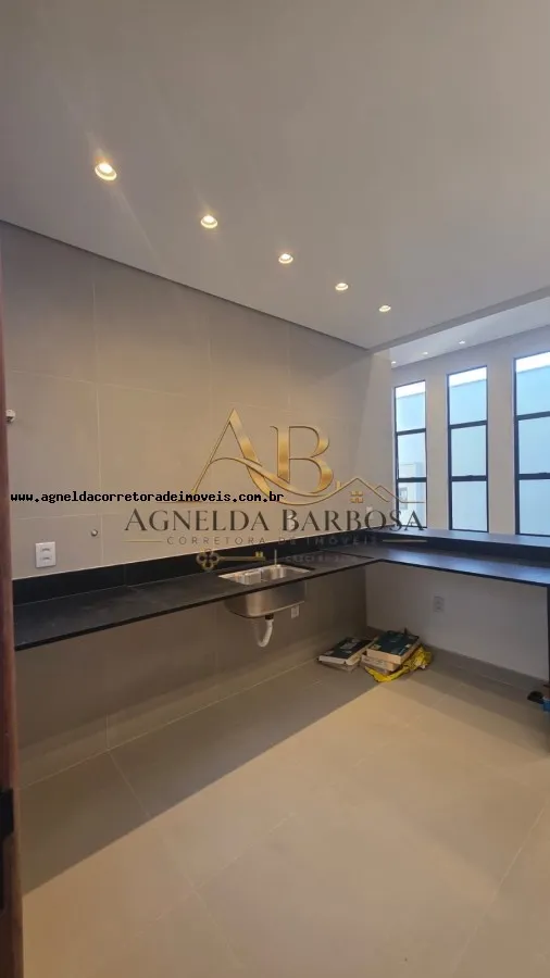 Imagem Casa para Venda em Parnamirim, Parque das Nações, 3 dormitórios, 3 suítes, 4 banheiros, 2 vagas