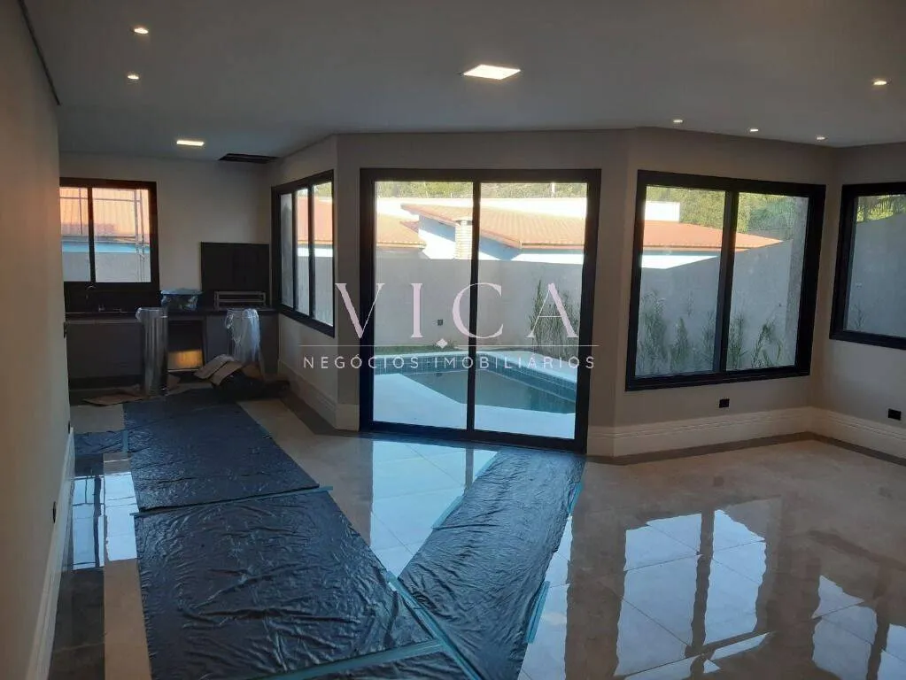 Imagem Casa com 4 dormitórios, 200m², venda por R$ 2.300.000,00 -Alphaville/SP