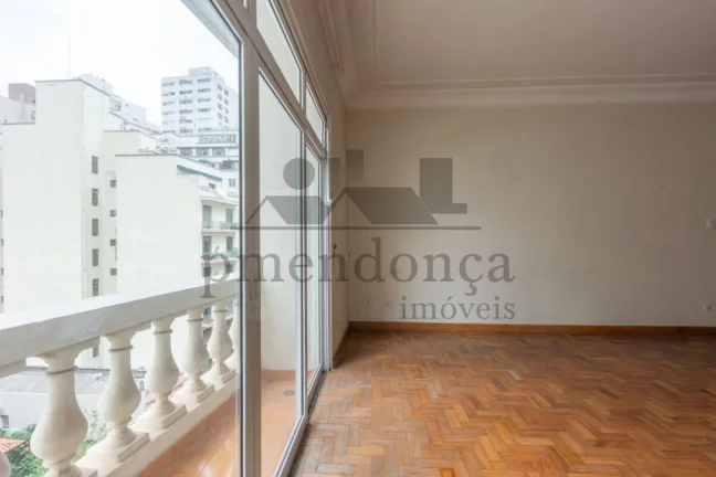 Imagem Apartamento em prédio charmoso na Rua Baronesa de Itu, 3 quartos (1 suíte) e 1 vaga.