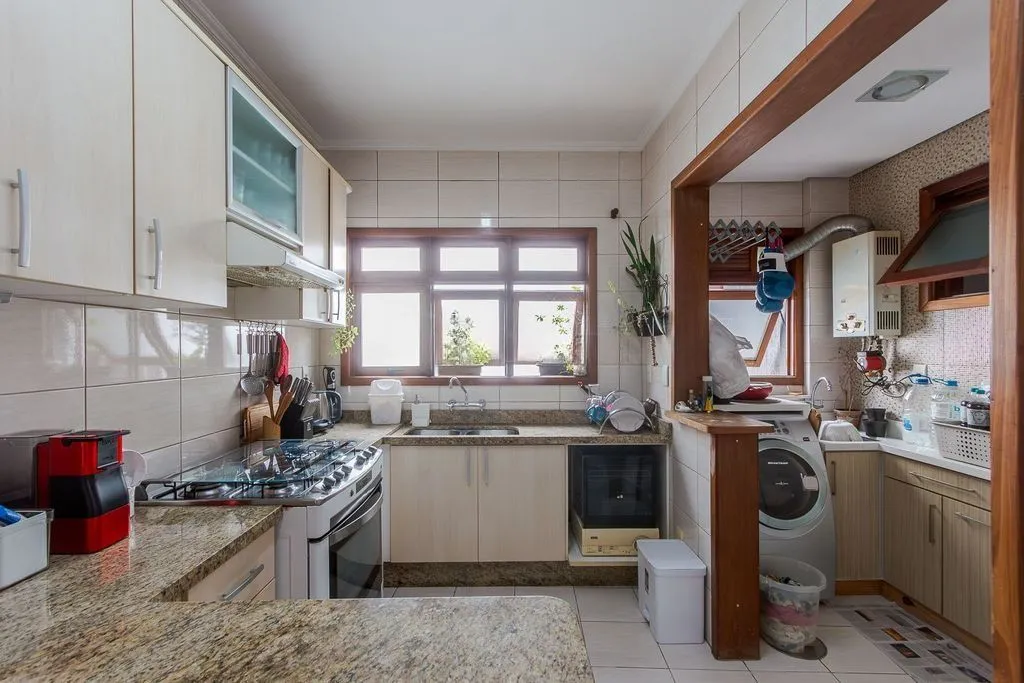 Imagem Apartamento 3 Dorms com Suíte e 2 Vagas no Jardim Planalto - Porto Alegre