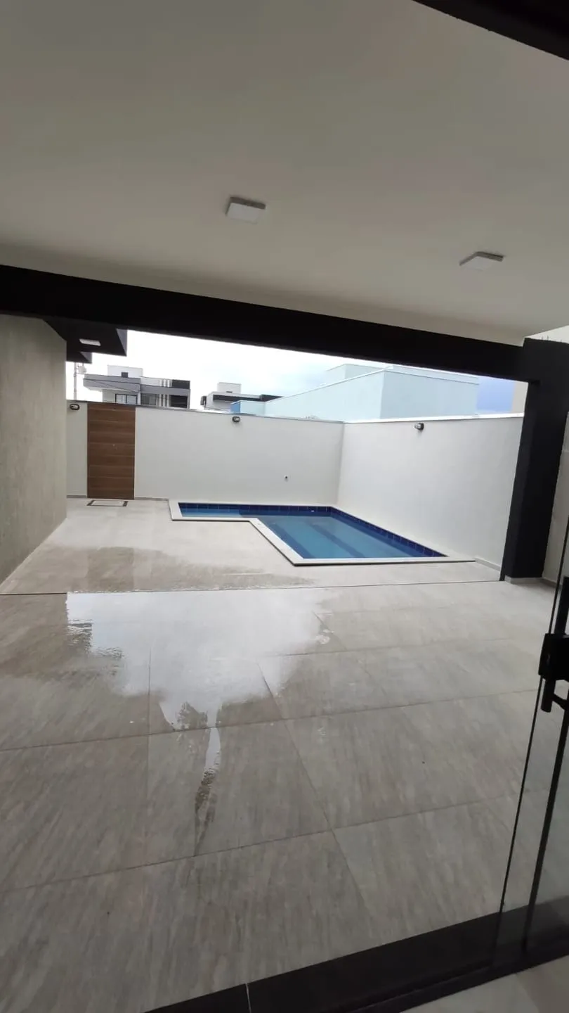Foto do imóvel Casa à venda 3 Quartos, 1 Suite, 2 Vagas, 256M², Bairro do Grama, Caçapava - SP | Condomínio Terras do Vale