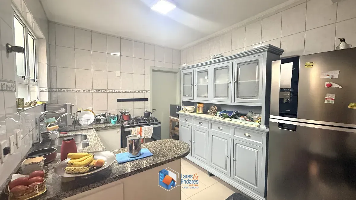 Imagem Sobrado para venda em Perdizes com 4 quartos, sendo 1 suíte, 180m²