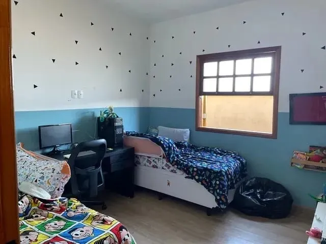 Imagem Casa à venda 3 Quartos, 1 Suite, 2 Vagas, 850M², Barreiro, Taubaté - SP