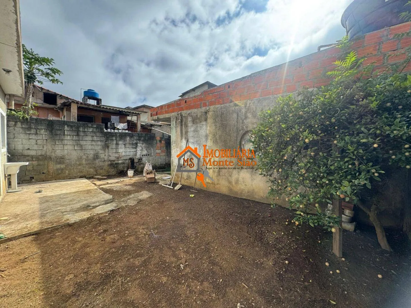 Imagem Casa com 2 dormitórios, 400 m² - venda por R$ 1.000.000,00 ou aluguel por R$ 2.142,00/mês - Cidade Soberana - Guarulhos/SP