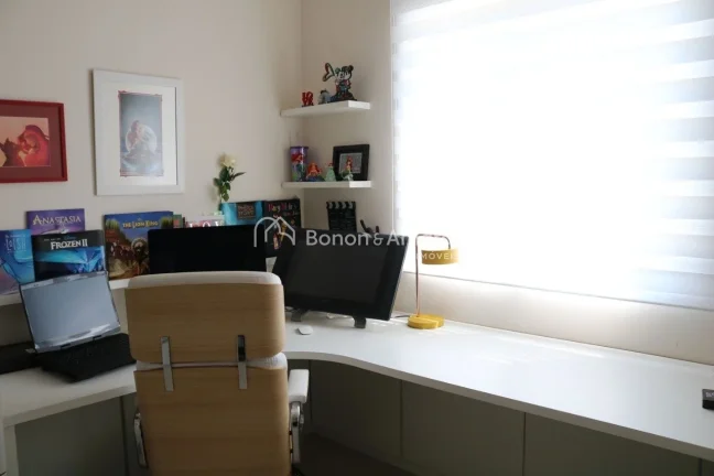 Imagem Casa tipo sobrado com living para 02 ambientes piso porcelanato, lavabo, 3 quartos com armários pla...