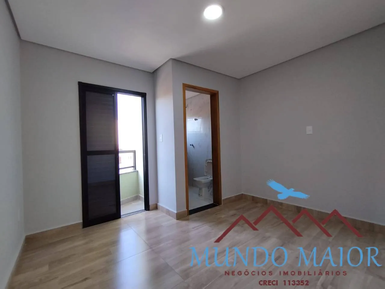 Imagem Sobrado novo- 133m2 - 3 dormitoriois e suite - 4 vagas de garagem !!!!!!!