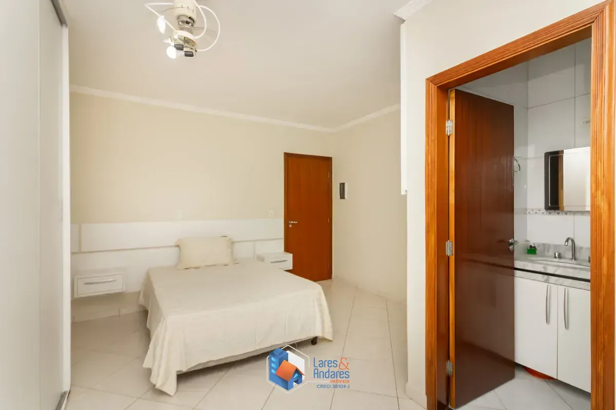 Imagem Casa para venda em Jardim Maristela com 3 quartos, sendo 1 suíte, 172m²