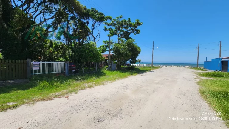 Imagem Terreno 50 metros do mar, excelente localização em Itapoá SC