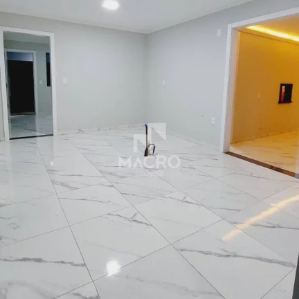 Imagem Casa com piscina | Jaraguá 99 | 3 quartos (1 suíte) | 153m²